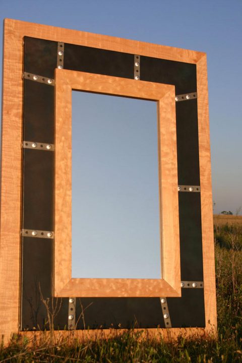 Aurora Mirror