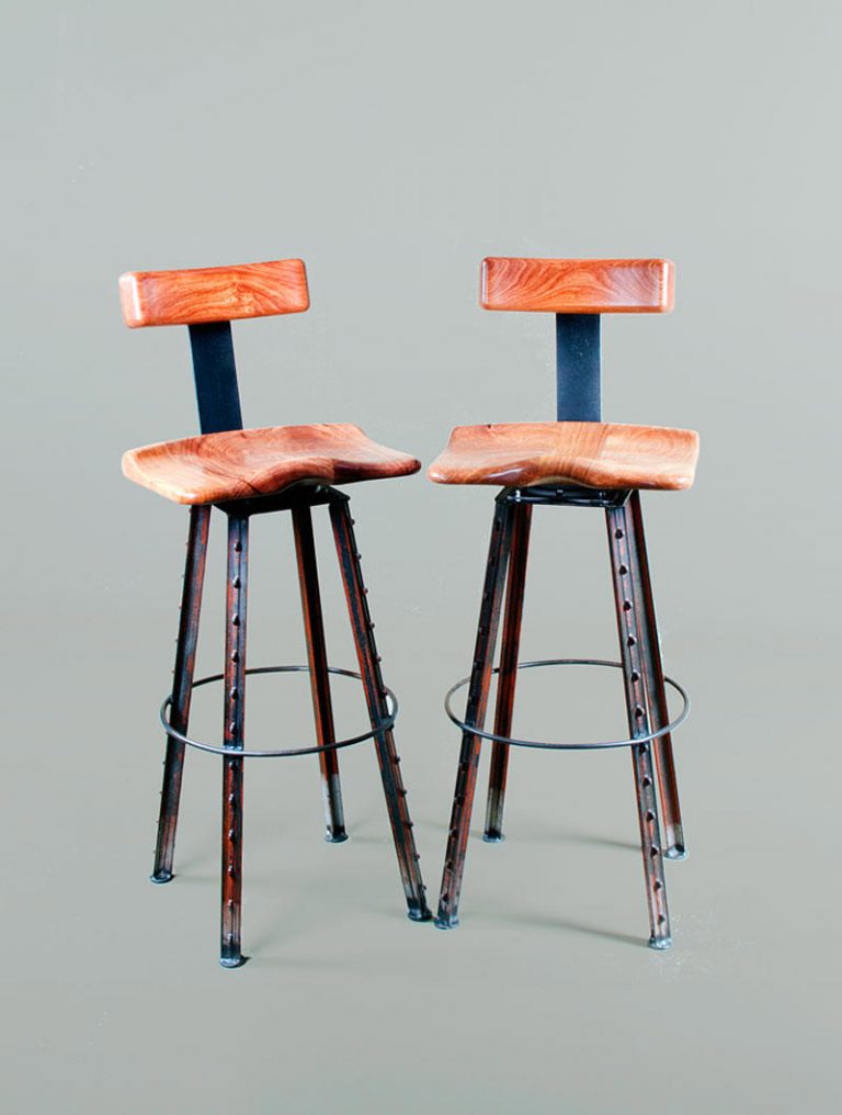 #1417 T-Bone Counter Chairs