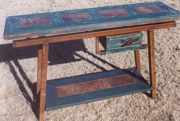 #0303 Buffalo Creek Hall Table