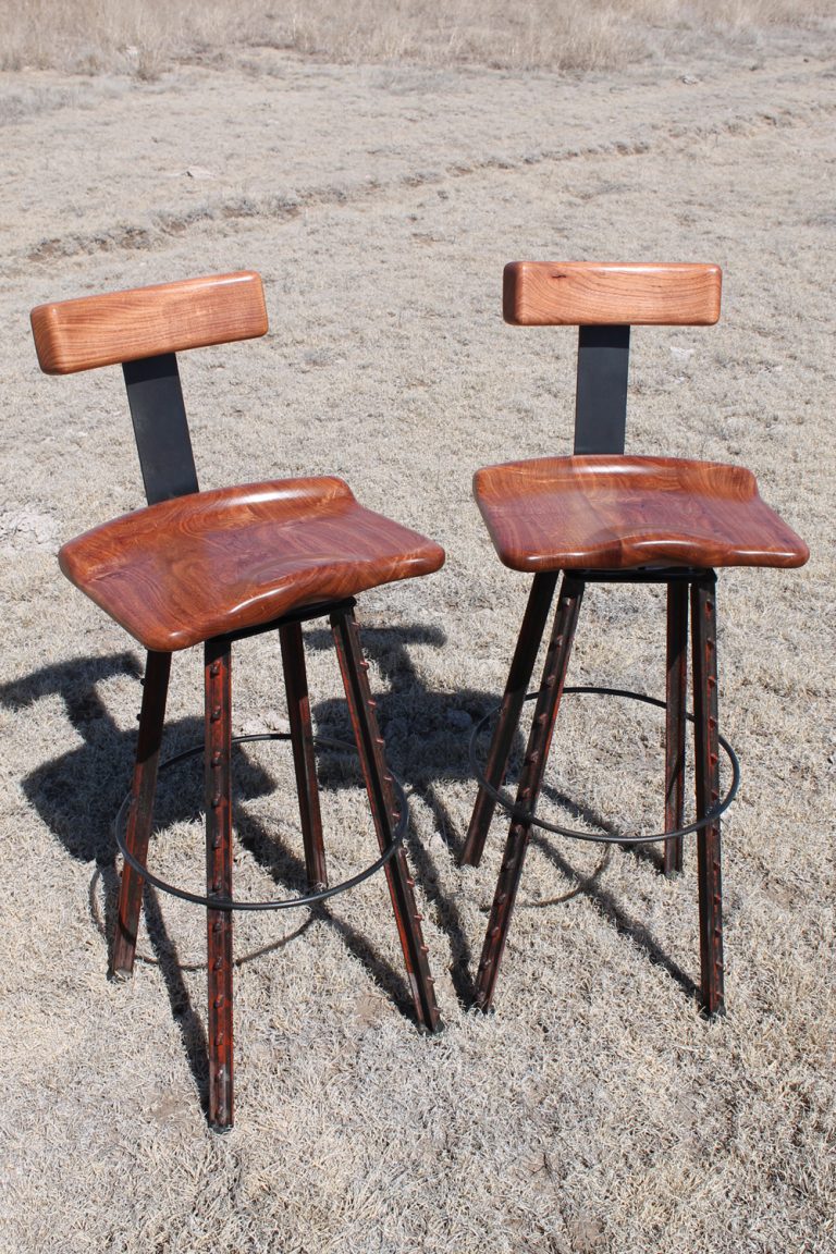 #1505 T-Bone Counter Chairs