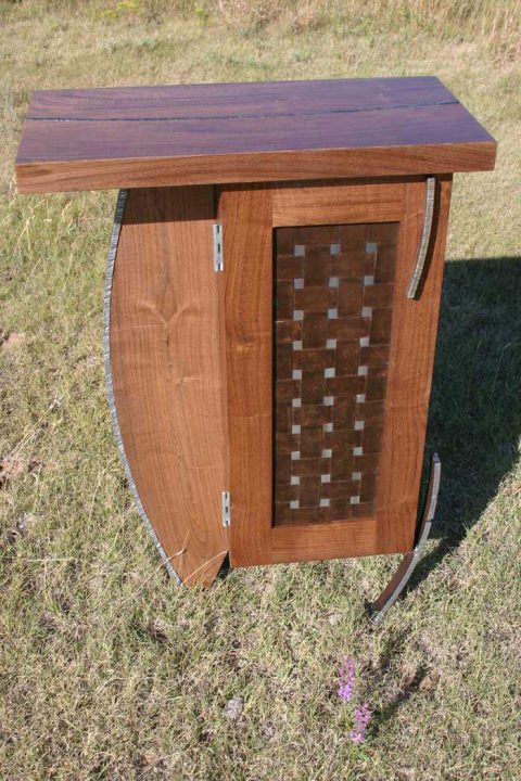 Jailhouse Stand