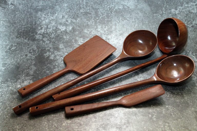 #2209 Little River Utensils