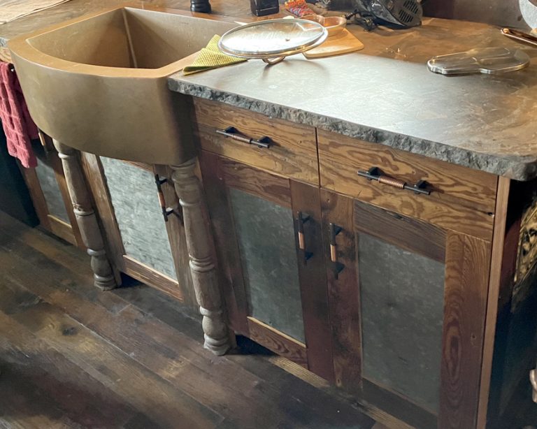 #2301 Bristlecone High Point Cabin Kitchen