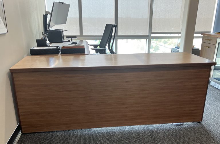 #2501 Founder’s Desk